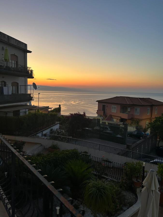 Suite Apartment Taormina Exterior foto