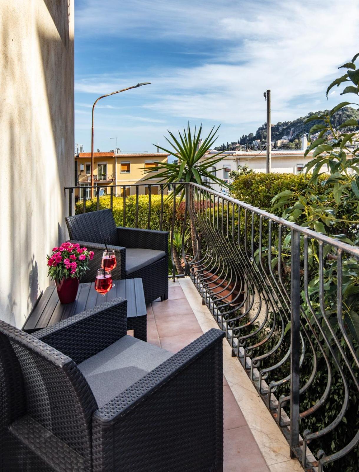 Suite Apartment Taormina Exterior foto